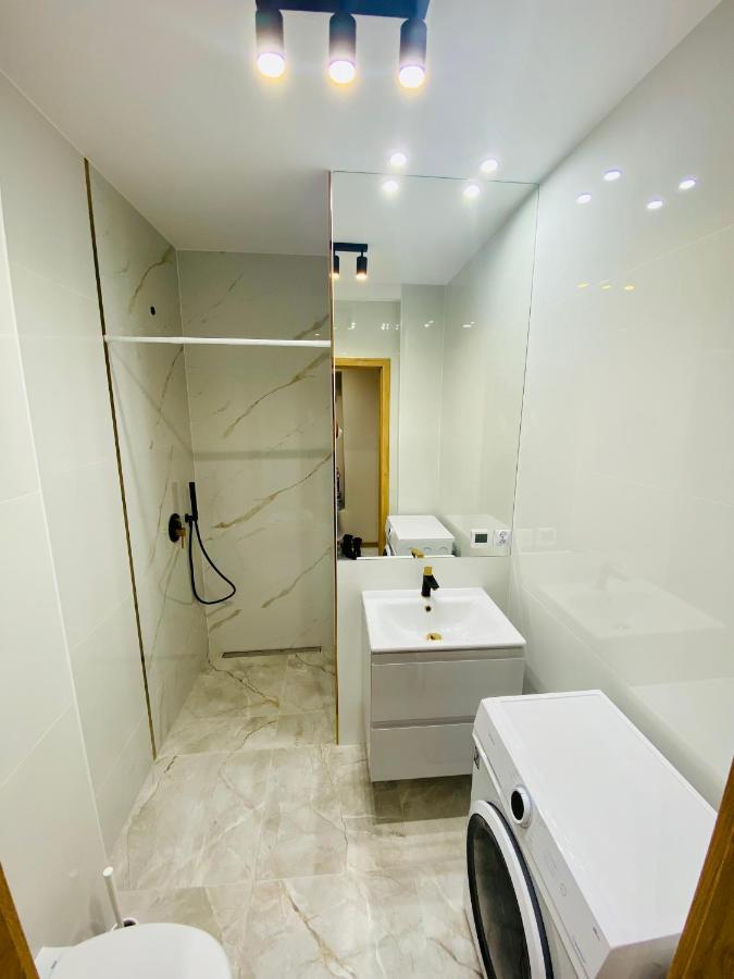 Gold Apartament Świdnik Esterno foto